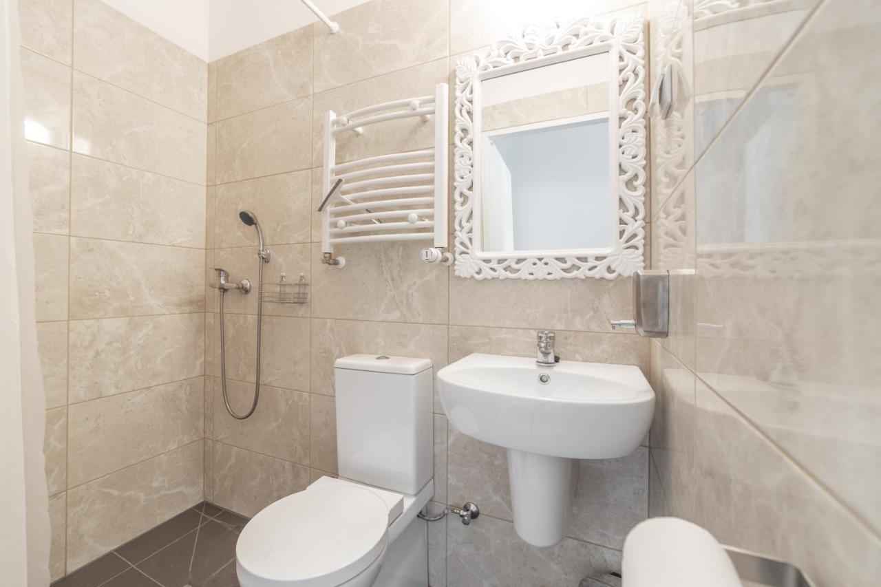 ורוצלב Babel Hostel, Dworzec Pkp, Rynek מראה חיצוני תמונה