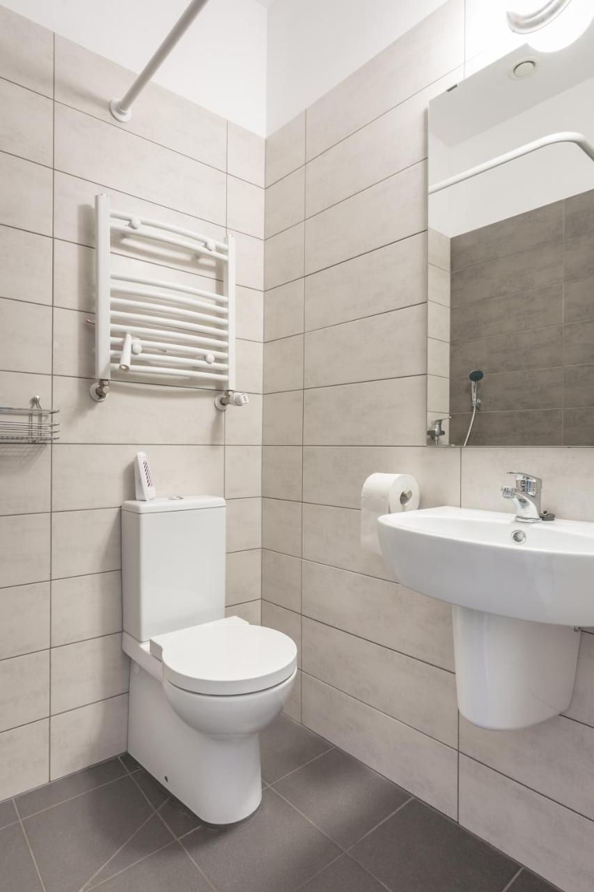 ורוצלב Babel Hostel, Dworzec Pkp, Rynek מראה חיצוני תמונה
